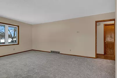 2104 3rd Street N, Saint Cloud, MN 56303 - Photo 12