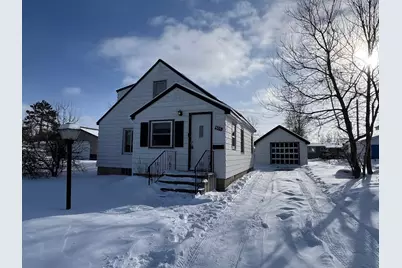 511 3rd St NE, Chisholm, MN 55719 - Photo 1
