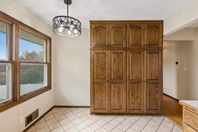 631 Greenway Avenue N, Oakdale, MN 55128 - Photo 20