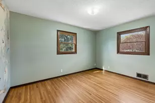 631 Greenway Ave N, Oakdale, MN 55128 - Photo 30