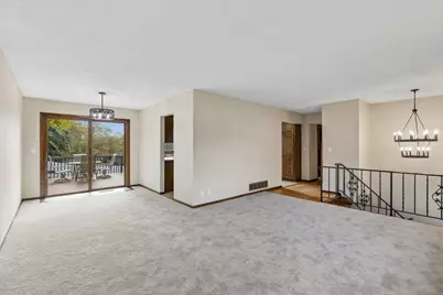 631 Greenway Avenue N, Oakdale, MN 55128 - Photo 12
