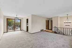 631 Greenway Ave N, Oakdale, MN 55128 - Photo 12