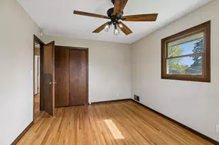 631 Greenway Ave N, Oakdale, MN 55128 - Photo 26