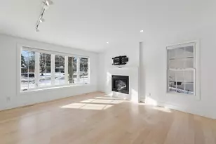 19415 Vine Ridge Rd, Excelsior, MN 55331 - Photo 12