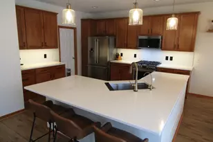 1764 Fescue Ct, Shakopee, MN 55379 - Photo 2