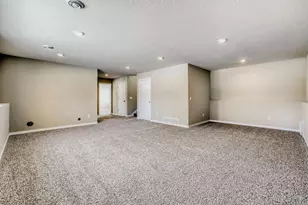 6110 Lakeland Ave N, Crystal, MN 55428 - Photo 12