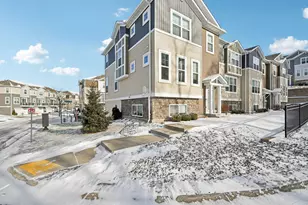 2278 Polar Wy, North Saint Paul, MN 55109 - Photo 2