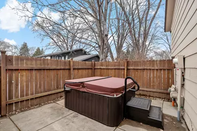 1729 Presidential Lane, Shakopee, MN 55379 - Photo 10