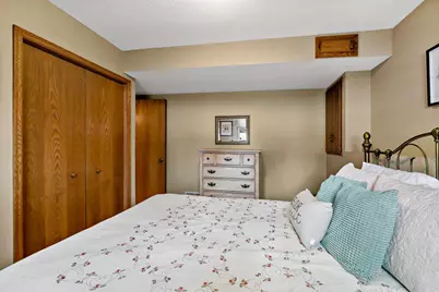 1729 Presidential Lane, Shakopee, MN 55379 - Photo 48