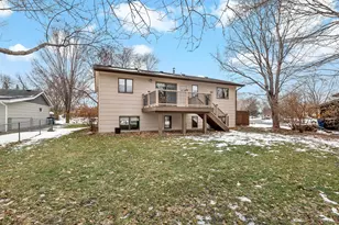 1729 Presidential Ln, Shakopee, MN 55379 - Photo 14