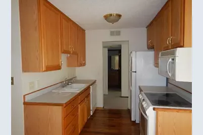 260 Westview Drive #105, West Saint Paul, MN 55118 - Photo 2