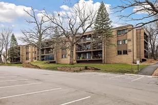 5697 Green Cir Dr, Hopkins, MN 55343 - Photo 30