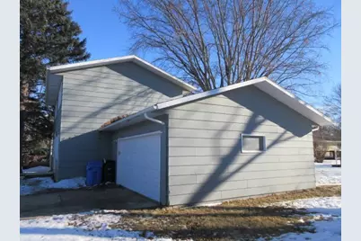 206 32nd Avenue N, Fargo, ND 58102 - Photo 4