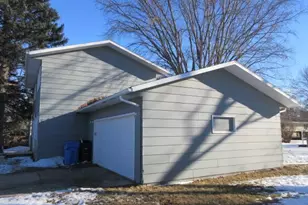 206 32nd Ave N, Fargo, ND 58102 - Photo 4