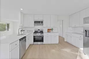 14085 85th Pl N, Maple Grove, MN 55369 - Photo 10