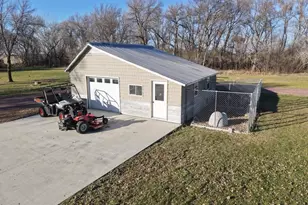 11584 County Hwy 7, Revere, MN 56166 - Photo 10