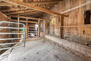 87225 600th Ave, Alpha, MN 56111 - Photo 8