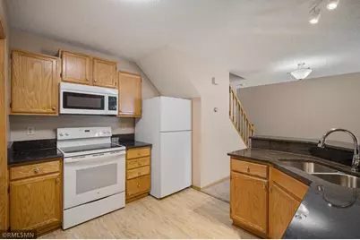 4075 Wilshire Circle, Shoreview, MN 55126 - Photo 4