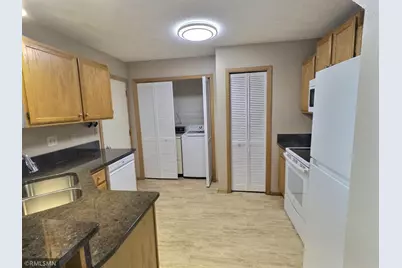 4075 Wilshire Circle, Shoreview, MN 55126 - Photo 10