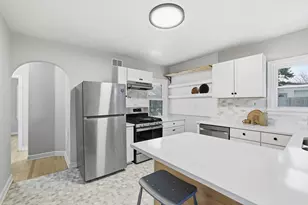 1406 Furness Pkwy, Saint Paul, MN 55119 - Photo 12