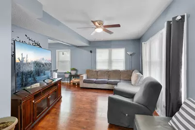 1942 Oliver Avenue N, Minneapolis, MN 55411 - Photo 10