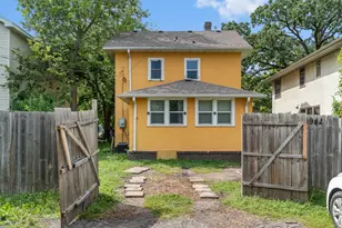 1942 Oliver Ave N, Minneapolis, MN 55411 - Photo 6