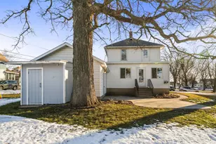 130 2nd St SE, Plainview, MN 55964 - Photo 4