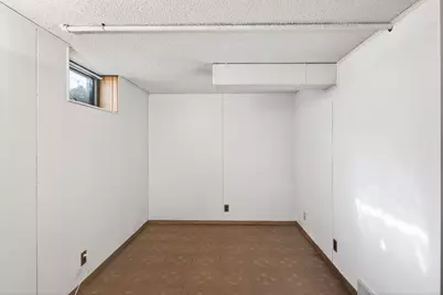 8624 Columbus Avenue S, Bloomington, MN 55420 - Photo 22