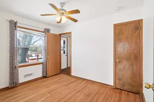 8624 Columbus Ave S, Bloomington, MN 55420 - Photo 12