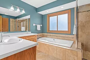 13925 Duluth Ct, Apple Valley, MN 55124 - Photo 20