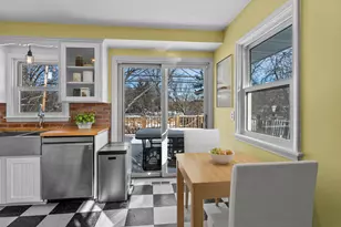 11832 Crawford Rd W, Minnetonka, MN 55343 - Photo 8