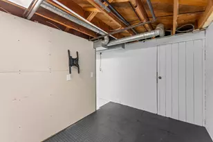 11832 Crawford Rd W, Minnetonka, MN 55343 - Photo 32