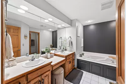 4149 Sunflower Circle, Vadnais Heights, MN 55127 - Photo 12