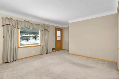 821 9th Avenue S, South Saint Paul, MN 55075 - Photo 2