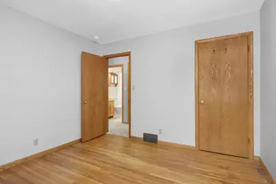 821 9th Avenue S, South Saint Paul, MN 55075 - Photo 14