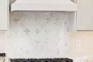 6507 Gleason Ct, Edina, MN 55436 - Photo 24