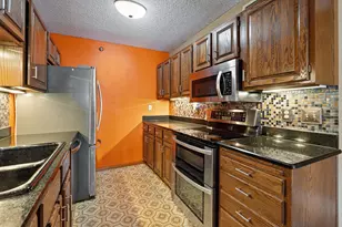 1225 Lasalle Ave, Minneapolis, MN 55403 - Photo 12