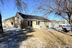 867 Briarwood Dr, Worthington, MN 56187 - Photo 44