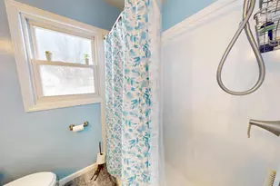 404 12th St SE, Austin, MN 55912 - Photo 12