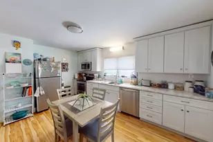 404 12th St SE, Austin, MN 55912 - Photo 8