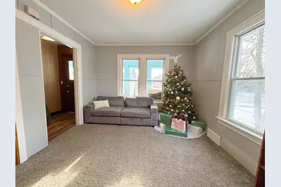 424 W Birch Avenue, Fergus Falls, MN 56537 - Photo 4