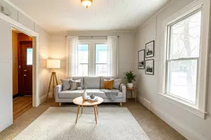 424 W Birch Ave, Fergus Falls, MN 56537 - Photo 2