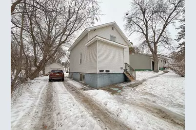 822 W Maple Avenue, Fergus Falls, MN 56537 - Photo 40