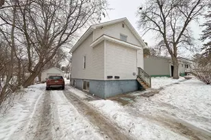 822 W Maple Ave, Fergus Falls, MN 56537 - Photo 40