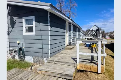 611 9th Street, International Falls, MN 56649 - Photo 2