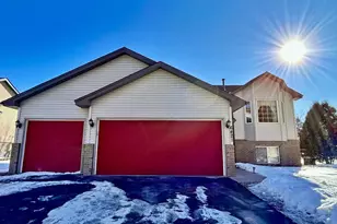 6421 150th St N, Hugo, MN 55038 - Photo 2