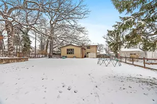 6996 Hickory Dr NE, Fridley, MN 55432 - Photo 10