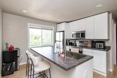 120 University Drive S, Fargo,  58103 - Photo 8