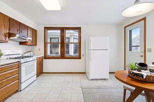 1491 Ashland Ave, Saint Paul, MN 55104 - Photo 16