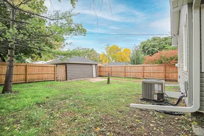 4111 Thomas Avenue N, Minneapolis, MN 55412 - Photo 48